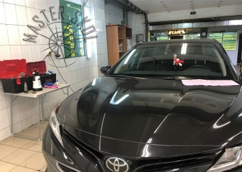 Toyota ремонт лобового стекла